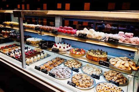 Sertifikat, penghargaan, tanda, atau dokumen yang dipajang di toko kue domino bekasi trik redeem cepat 54 kuota terbatas