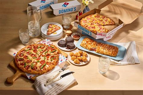 Galeri foto dominos dine in hadirkan Combo Sakti 3GB & Entertainment music 62 pilihan hemat waktu di 